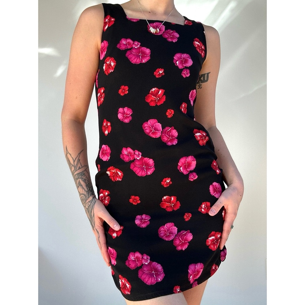 Vintage Tropical Dress - Picture 2 of 8